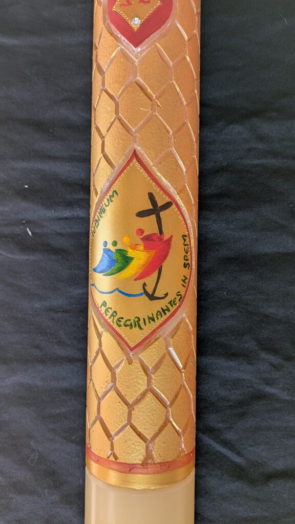 Cero pasquale con stemma del Giubileo della Speranza